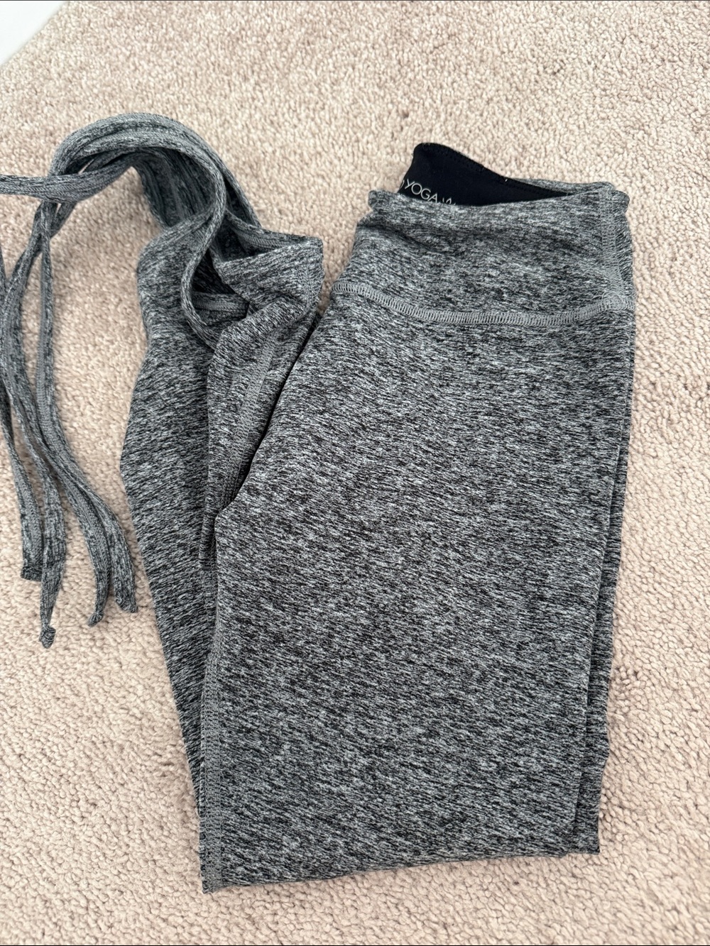 Beyond Yoga High-Waist Gray Yoga Leggings with tie